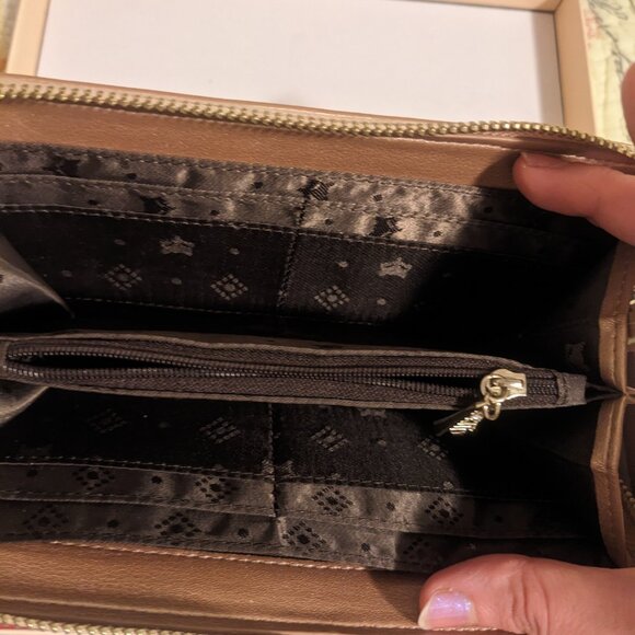 Rose gold sparkley Wallet - Picture 5 of 11